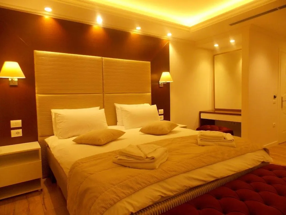 Hotel Queen Selitë e Vogël