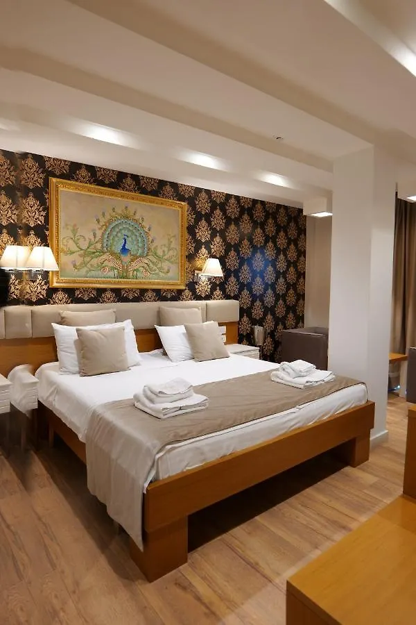 Hotel Queen