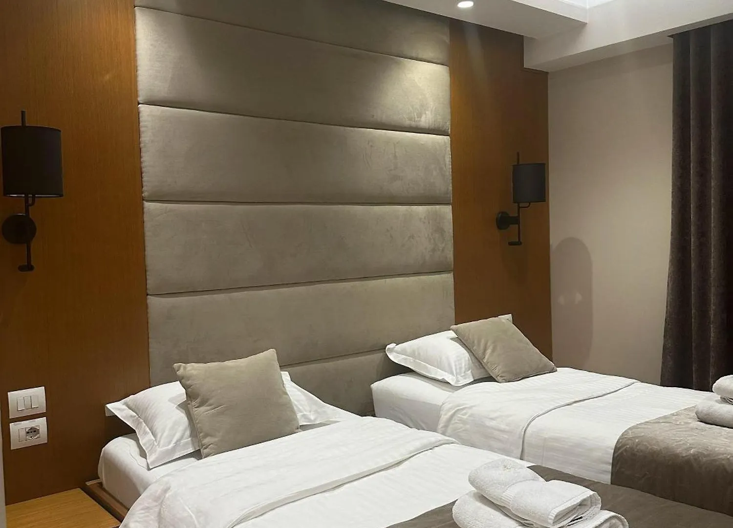 Hotel Queen Selitë e Vogël