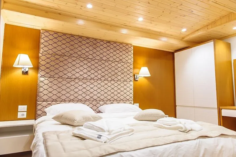 Hotel Queen Selitë e Vogël