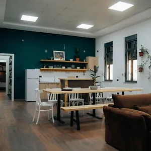 Hostel The Maze