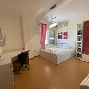 Bed & Breakfast Albjona, Tirana