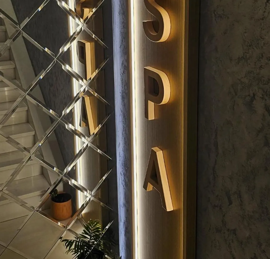 Hotel Queen 4*, Selita e Vogel Albania