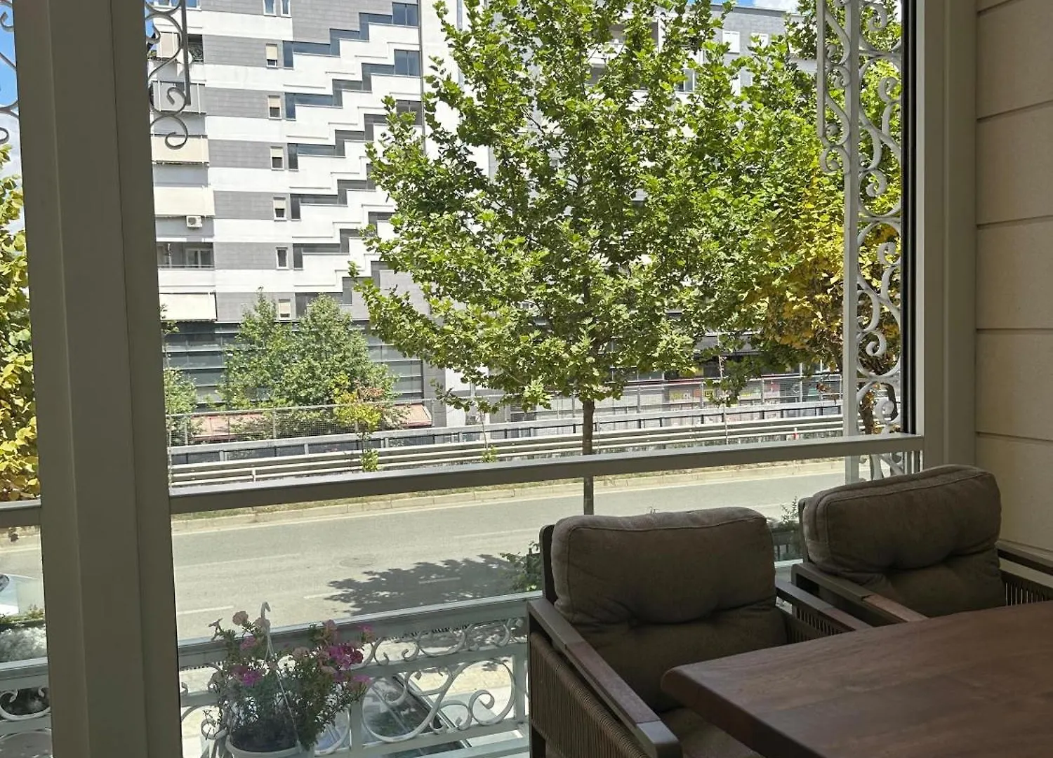 Hotel Queen Albania